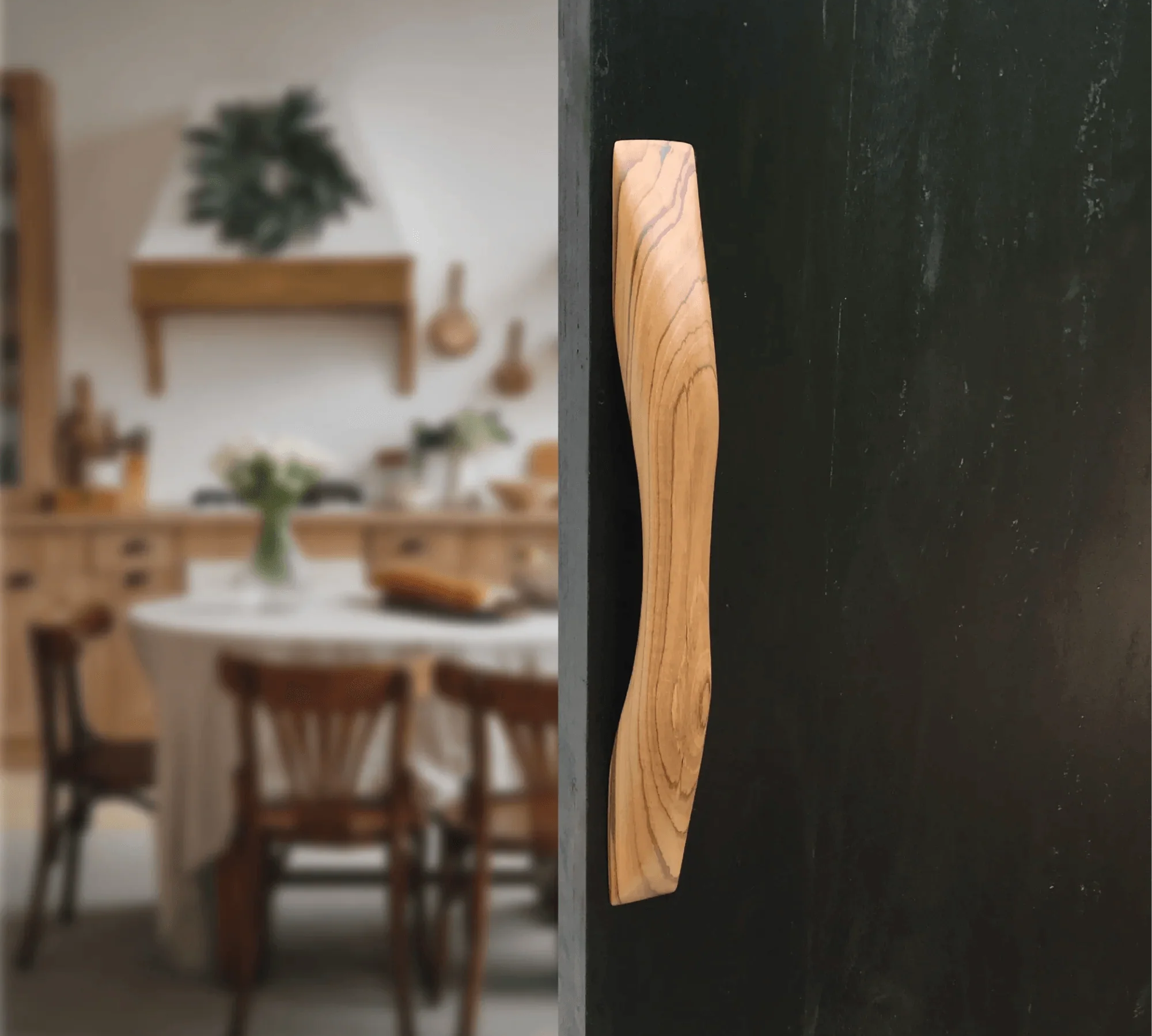 Handmade teak wooden door handle - 023 - clear / single-sided